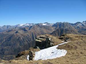 15 Piz Cavradi (vorn)