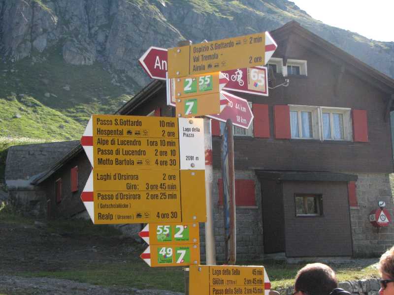 02 nach Passo di Lucendro